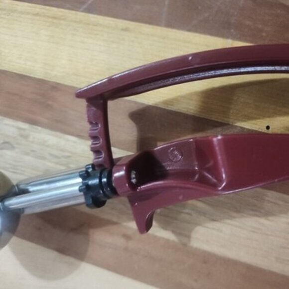 Zeroll cookie dough  Scoop Series S4000 NSF #40 Universal EZ Disher USA  1 1/2” - Picture 3 of 11